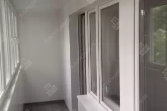 Остекление балкона и установка балконного блока