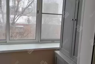 Отделка балкона с холодным остеклением Provedal и выносом остекления