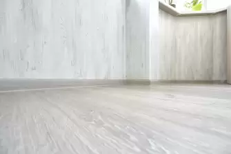 Отделка балкона ПВХ с утеплением