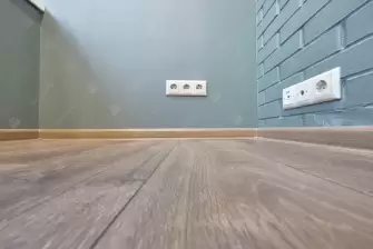 Отделка балкона гипсокартоном с покраской