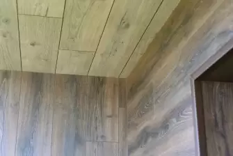 Остекление и отделка балкона Лодочка