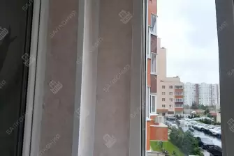 Отделка и остекление Г-образного балкона