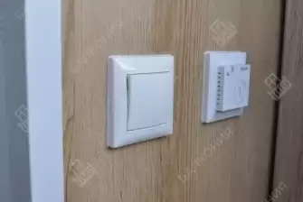 Остекление лоджии окнами с мультифункциональным стеклопакетом и отделка