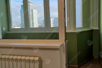 Остекление и отделка балкона Сапожок  гипсокартоном под покраску и ламинатом